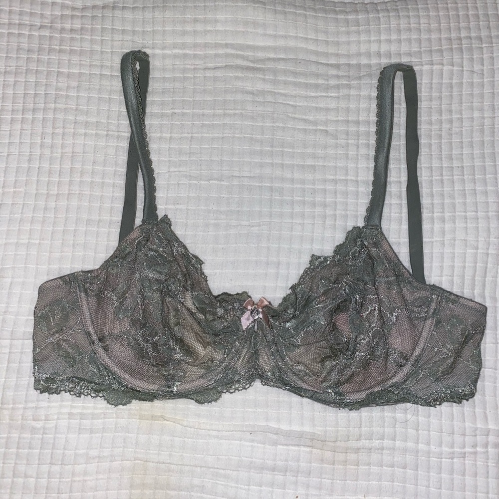 Light green VS lace bra